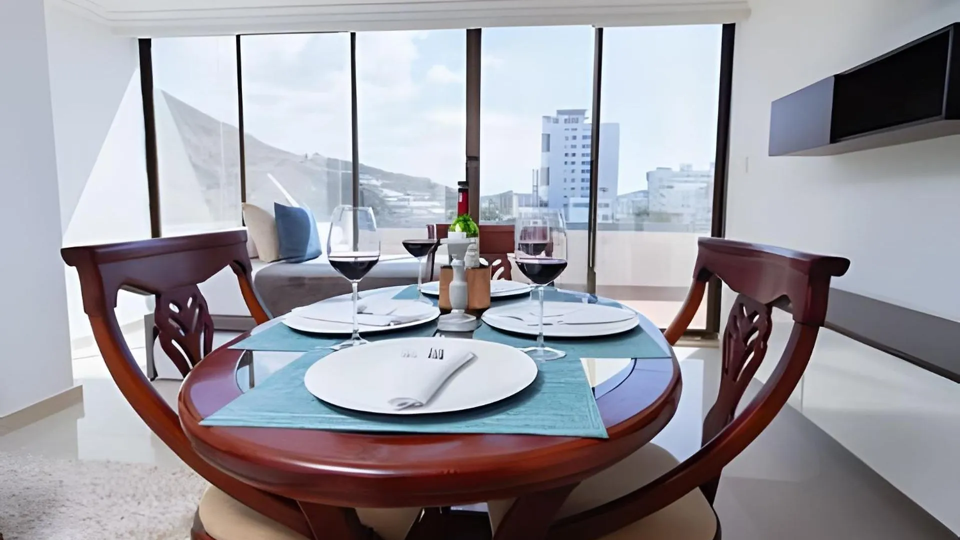 Apartamentos Centro Internacional - Rodadero By Soho サンタ・マルタ コロンビア